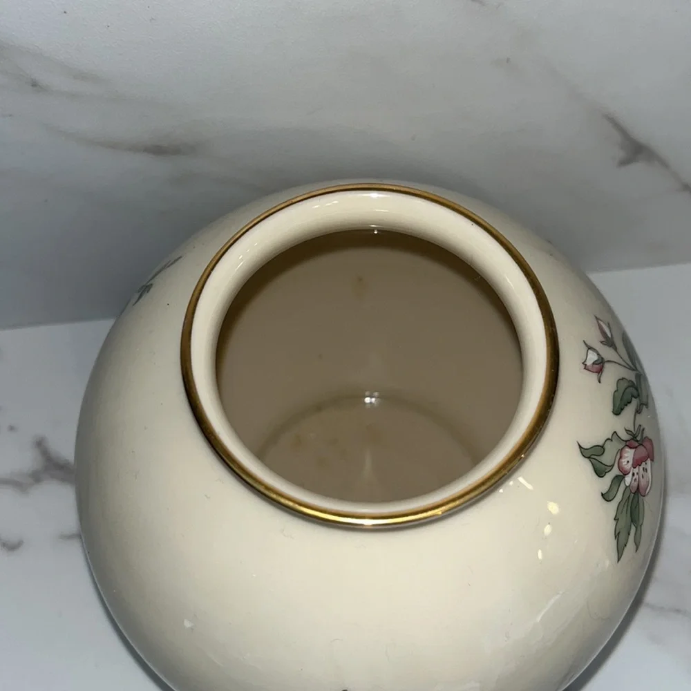 Lenox serenade bird globe vase gold color rimmed